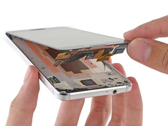 Thay màn hình điện thoại Samsung để có trải nghiệm hình ảnh hoàn hảo