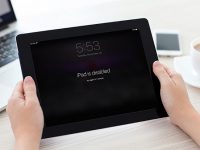 Thông báo "iPad is disabled"