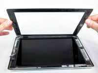 Màn hình iPad hư hỏng khiến trải nghiệm bị ảnh hưởng nghiêm trọng