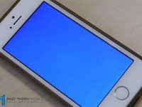 sửa iphone bị màn hình xanh