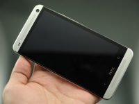 Điện thoại HTC mất nguồn đột ngột khiến mọi hoạt động của máy bị tạm dừng