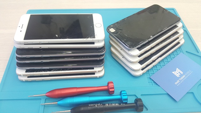 Phát Thành thay kính iPhone thành công 100%