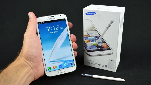 Trải nghiệm Internet trên Galaxy Note 2 sẽ tốn kém hơn nếu máy không thể kết nối WiFi