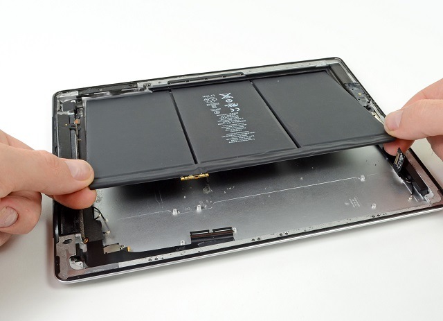 Thay pin iPad 4